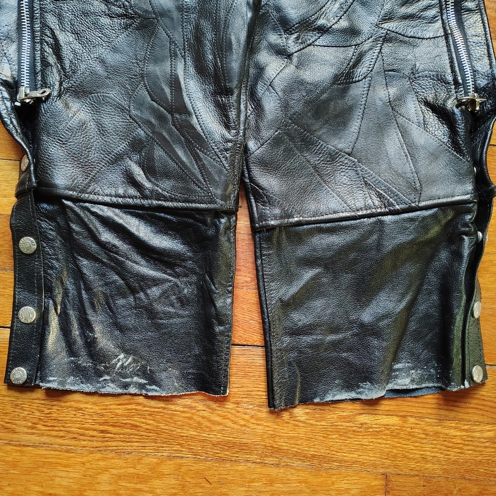 Black Leather Patchwork Vtg Motorcycle Chaps Men … - image 4